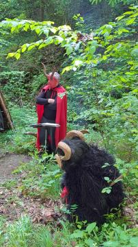 Pohod v Pekel in po Vorančevi poti ob deseti obletnici Festivala solzic (11)